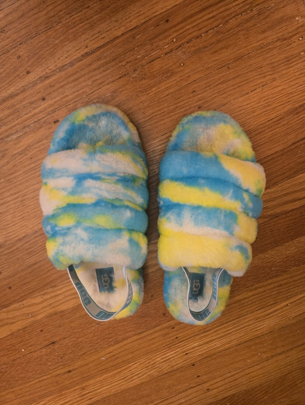 UGG Neon Fluffy Slides, Sz 6